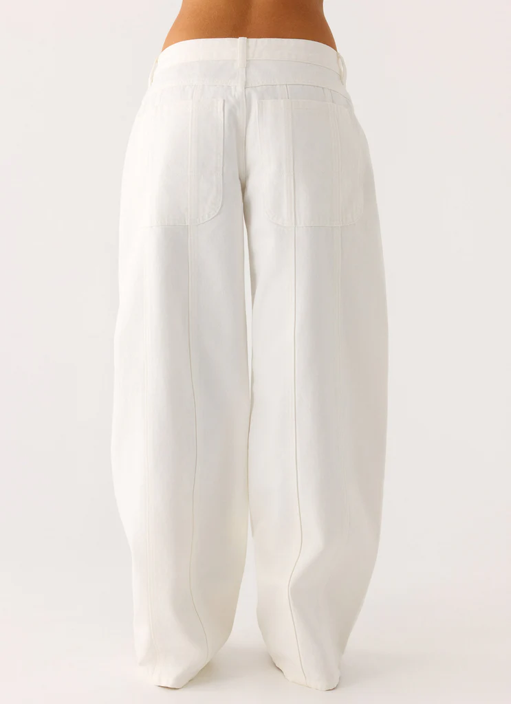 Jeans in Denim a Gamba Larga con Vita Bassa Johnny - Bianco