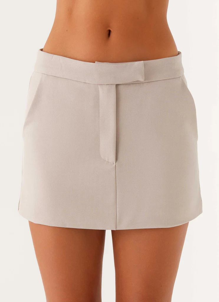 Vogue Mini Vestito a Vita Bassa - Pietra