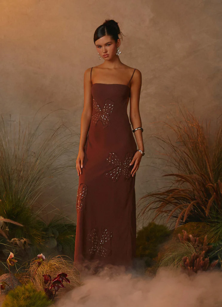 Bayla Abito Maxi con Fiori in Perline - Cioccolato