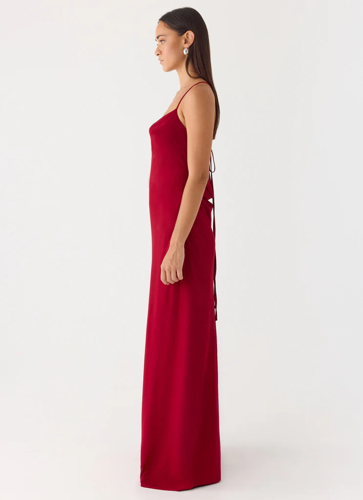 Saria Maxi Dress - Rosso Scuro