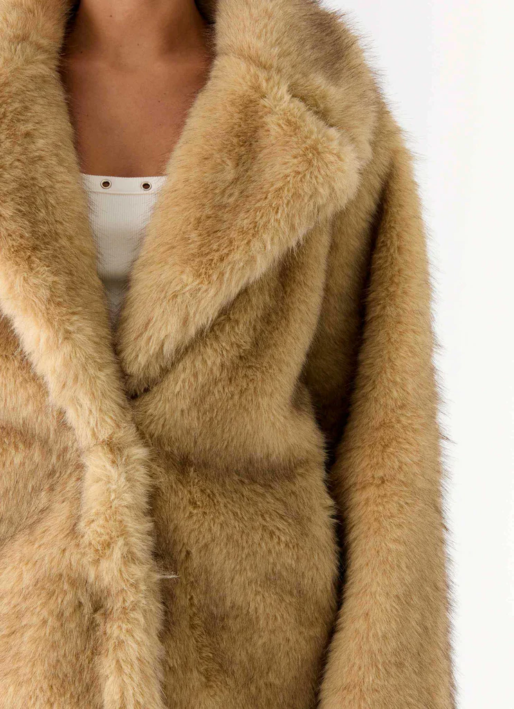 Cappotto in Pelliccia Finta Milika - Beige