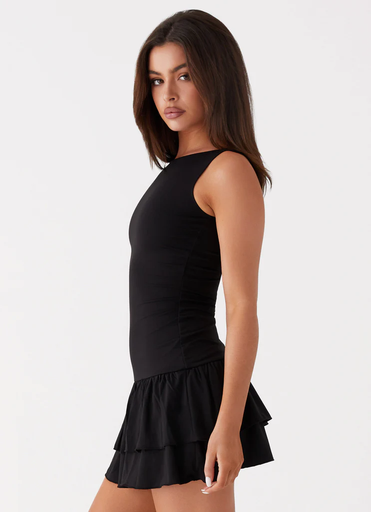 Vestito Mini con Pieghe Rhiannon – Nero Vestito Mini con Pieghe Rhiannon - Nero