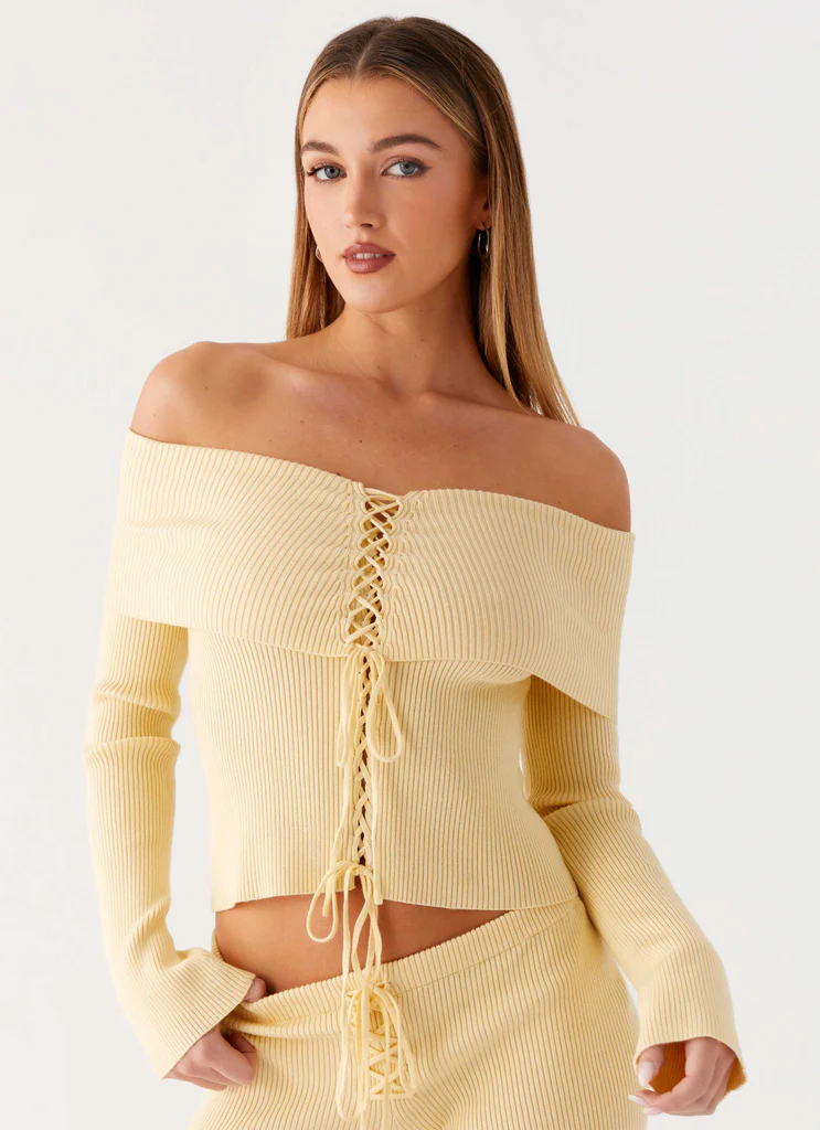 Top a Maniche Lunghe in Maglia Muted Muse - Giallo