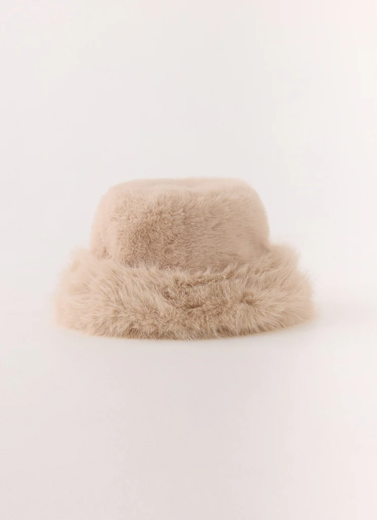 Cappello in Pelliccia Finta December Bliss - Avorio