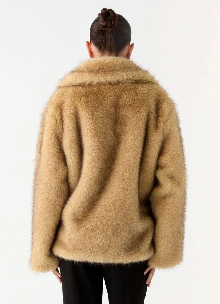 Cappotto in Pelliccia Finta Milika - Beige