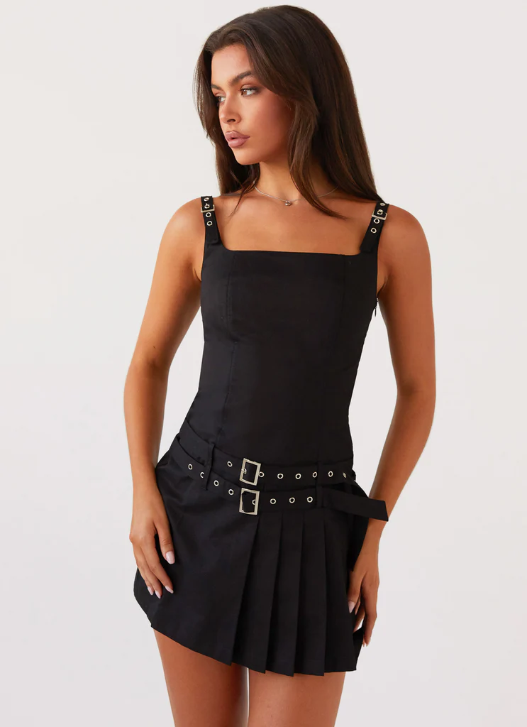 Lynette Buckle Mini Dress - Nero