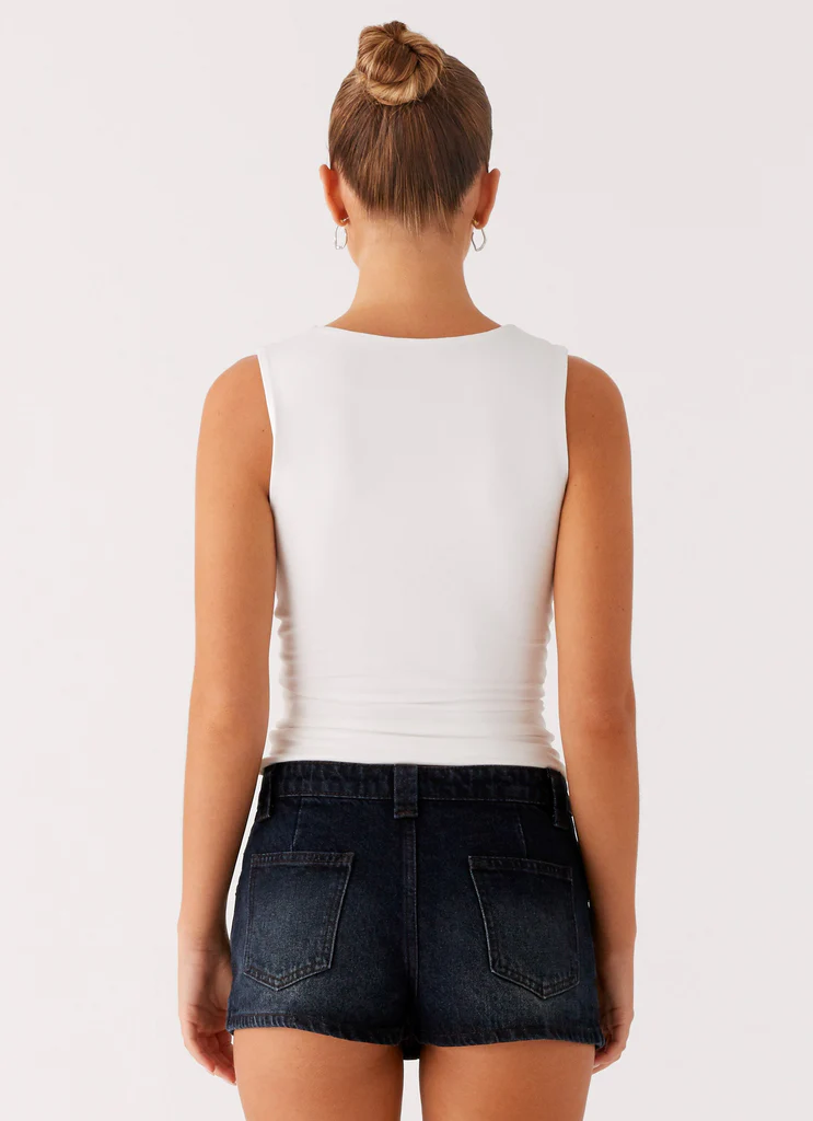 Mini Skort in Denim a Vita Bassa Tropics - Blu Scuro Lavorato
