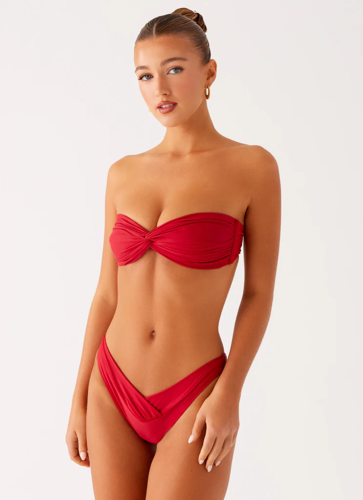 Bottoms per Bikini Delta - Rosso Scuro